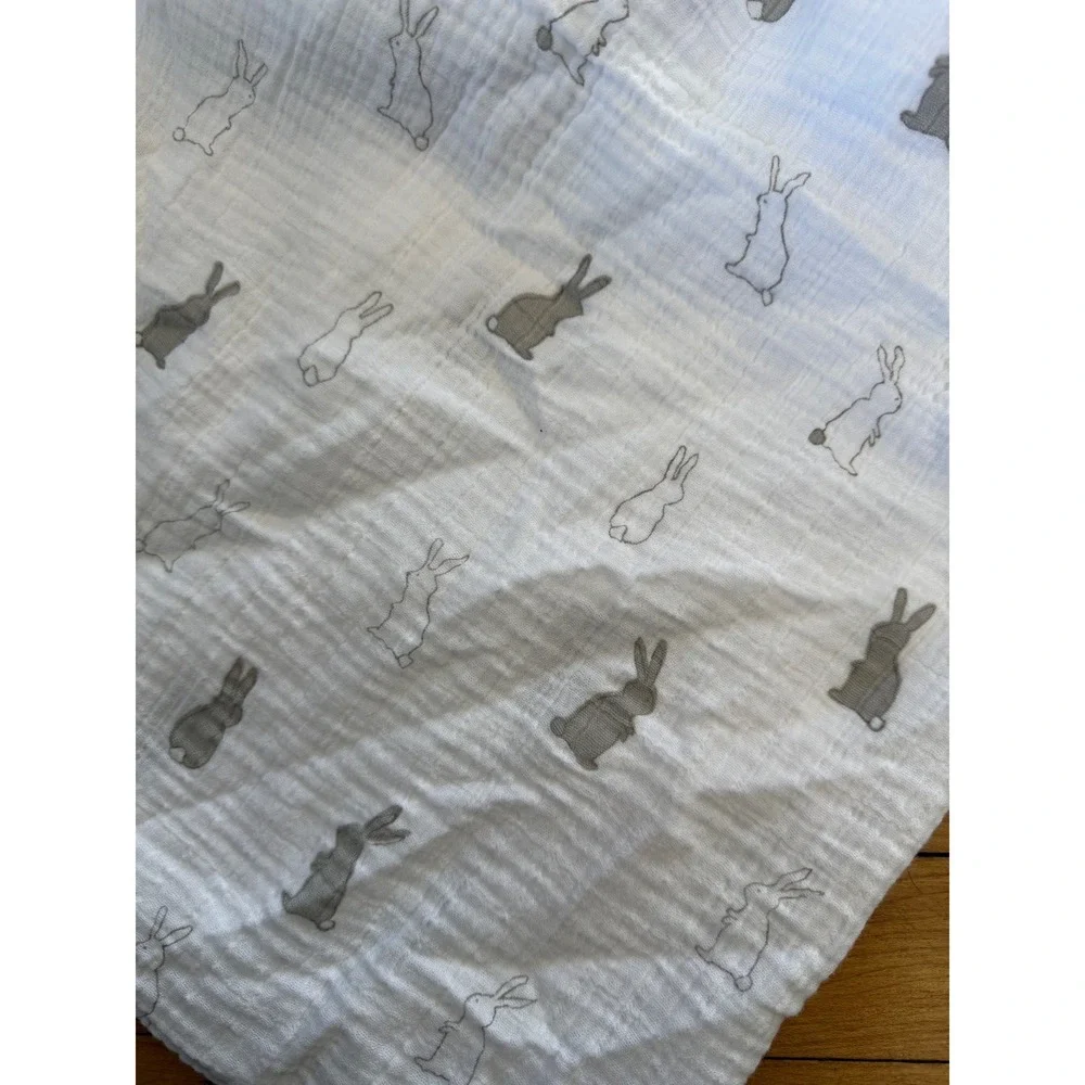 Pehr white and grey rabbit print muslin infant swaddle blanket‎ Organic cotton